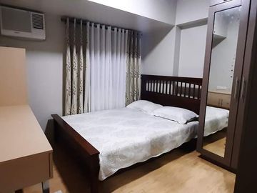 1BR Spacious with Balcony Rare Special Cut for Rent in Alabang