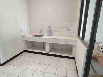 Disewakan Rumah Sektor 7 Pinggir Jalan Gading Serpong
