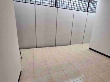 Disewakan Rumah Sektor 7 Pinggir Jalan Gading Serpong