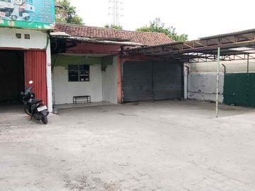 Disewakan Lahan dan Bangunan Cocok Untuk Usaha dan Carwash di Jatibening Bekasi