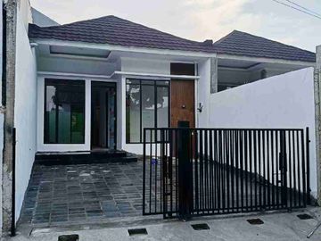 Dijual Rumah Bangunan Baru Siap Pakai di Tanah Mas, Semarang