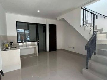 Dijual Rumah Milenial Cluster California PIK2, Uk. 4,5x10, Harga : Rp 1,45 M Nego