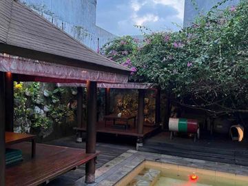 Dijual/Disewakan Bangunan Strategis Tebet Timur Jakarta Selatan Siap Pakai