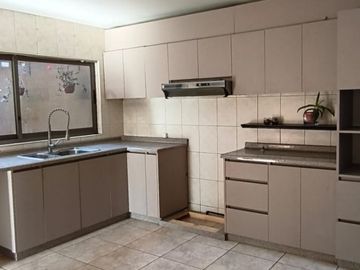 HERMOSA CASA EN ANDALUE 224M2 5 DORMITORIOS 4 BAÑOS 4 ESTACIONAMIENTOS