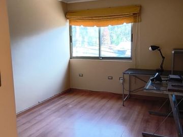 HERMOSA CASA EN ANDALUE 224M2 5 DORMITORIOS 4 BAÑOS 4 ESTACIONAMIENTOS