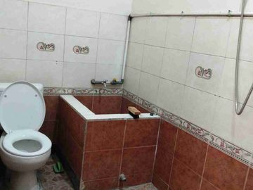 Sewa Rumah Besar 2 Lantai di Turangga Alat Musik dkt Buah Batu Karawitan