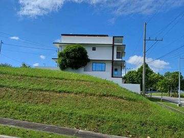 3 STOREY HOUSE AND LOT FOR RENT IN VENARE NUVALI, CALAMBA LAGUNA