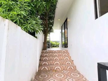 3 STOREY HOUSE AND LOT FOR RENT IN VENARE NUVALI, CALAMBA LAGUNA