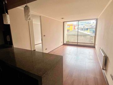 CENTRAL, frente al Mall del centro, 1 Dorm 1 baño SIN Estac.