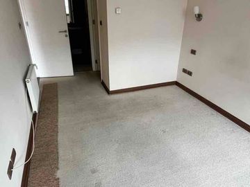 CENTRAL, frente al Mall del centro, 1 Dorm 1 baño SIN Estac.