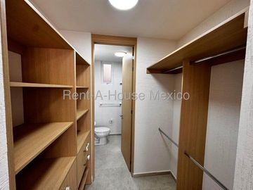 RENTA. Zákia - Departamento de 2 recámaras con amenidades