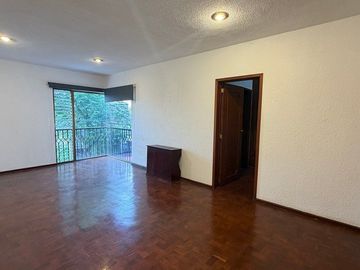 CASA EN RENTA EN ALAMOS TERCERA SECCIÓN, 4 HABITACIONES.