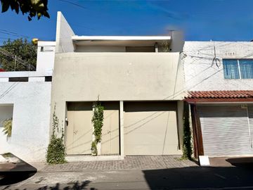 Loft en Venta con Terraza, Zona Santa Tere