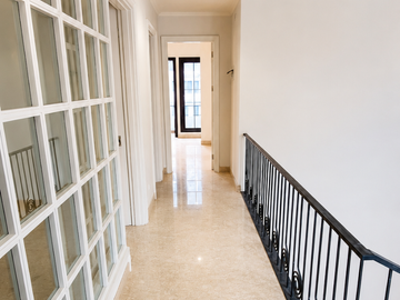 Dijual Rumah Sutera Winona Alam Sutera 3 Lantai Brand New