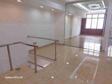 DIJUAL RUMAH HOEK TANJUNG DUREN
