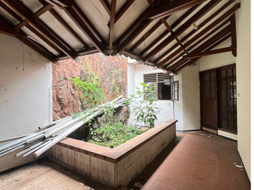 Dijual Rumah Komplek Ptb Pinggir Jalan Raya Lingkar Duren Sawit Jakarta Timur