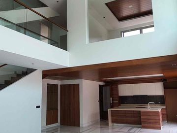 For Lease: 6 Bedroom 6BR House and Lot in Western Bicutan, Taguig City at the Mckinley West Village