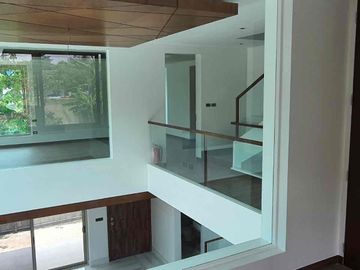 For Lease: 6 Bedroom 6BR House and Lot in Western Bicutan, Taguig City at the Mckinley West Village