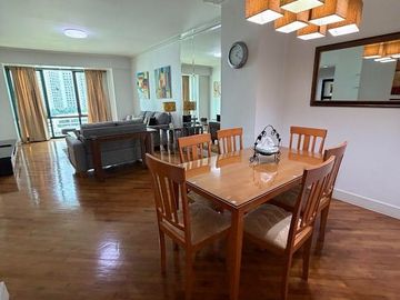 1 Bedroom in Amorsolo East For Lease