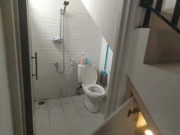 Dijual dan Disewakan Rumah Green Mutiara Regency, Depok