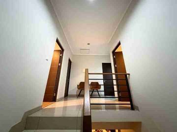 Rumah Full Furnish Mewah Cluster Burgundy Summarecon Bekasi 4KT 4KM