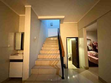 Rumah Full Furnish Mewah Cluster Burgundy Summarecon Bekasi 4KT 4KM