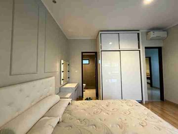 Rumah Full Furnish Mewah Cluster Burgundy Summarecon Bekasi 4KT 4KM