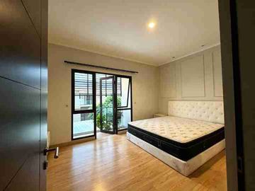 Rumah Full Furnish Mewah Cluster Burgundy Summarecon Bekasi 4KT 4KM