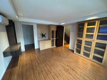 For Lease : 4 Bedroom 4BR House and Lot in Mckinley, Taguig City