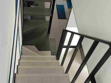 Rumah 2 lantai termurah nempel Gading Serpong