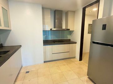 For Rent:1BR The Seasons Natsu Tower BGC for 100k per mos!