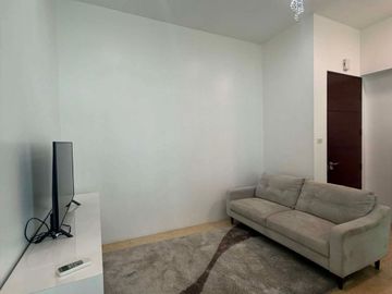 For Rent:1BR The Seasons Natsu Tower BGC for 100k per mos!