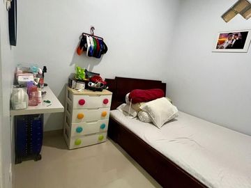DIJUAL RUMAH CANTIK 2 LANTAI SIAP HUNI LOKASI SANGAT STRATEGIS DI PARADISE SERPONG CITY (EN686)