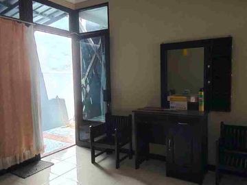 Rumah Sewa furnish 1 lt Di wika