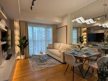 For Rent: 1BR Unit in the Seasons Res. BGC For 120k per month!