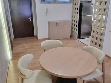 For Rent: 1BR w/ Parking in Verve Res. for 75k per mos!