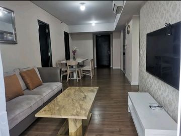 For Rent: 2BR w/ Parking in Two Serendra for 110k per mos!
