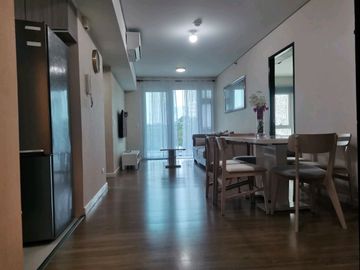 For Rent: 2BR w/ Parking in Two Serendra for 110k per mos!