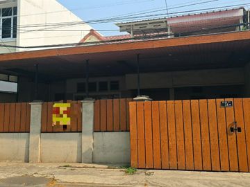 Rumah Luas Cantik 1 1/4 Lantai Rapi Siap Huni Semi Furnishen 2 Cengkareng Jakarta Barat