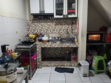Rumah Luas Cantik 1 1/4 Lantai Rapi Siap Huni Semi Furnishen 2 Cengkareng Jakarta Barat