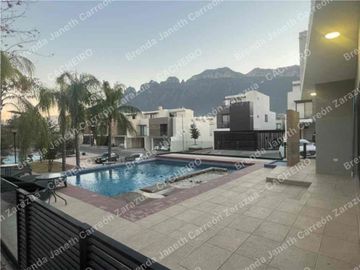 Casa de 150 m² con 4 Recámaras en Renta en Cumbres Platinum