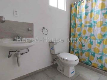 DEPARTAMENTO EN RENTA, EN PLANTA BAJA EN VILLAS DEL REFUGIO