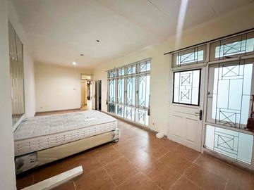 Rumah mewah di Raffless Hills Cibubur