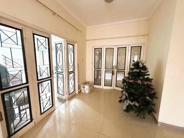Rumah mewah di Raffless Hills Cibubur