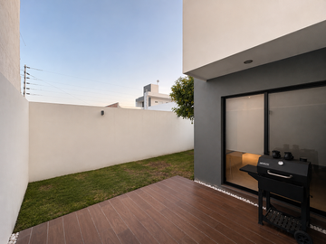 CASA EN VENTA EN VILLA MAGNA