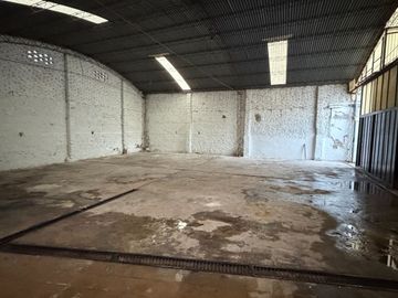 ALQUILO LOCAL COMERCIAL + GALPÓN. ALTO GENERAL PAZ