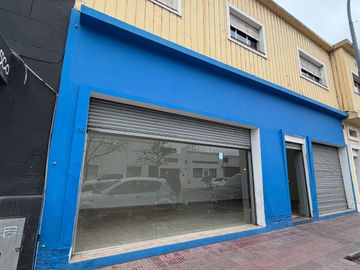 Local Comercial y/o Deposito – sobre calle Igualdad 109, casi esq. Rivera Indarte –Barrio Centro, Córdoba.