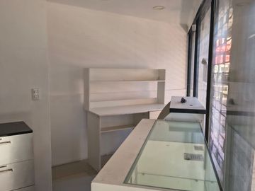 Se vende Local comercial en Portal Alamos, Viña del Mar