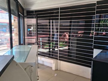 Se vende Local comercial en Portal Alamos, Viña del Mar