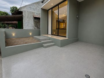 Rumah Minimalis Limasan Modern dekat Pasar Cebongan